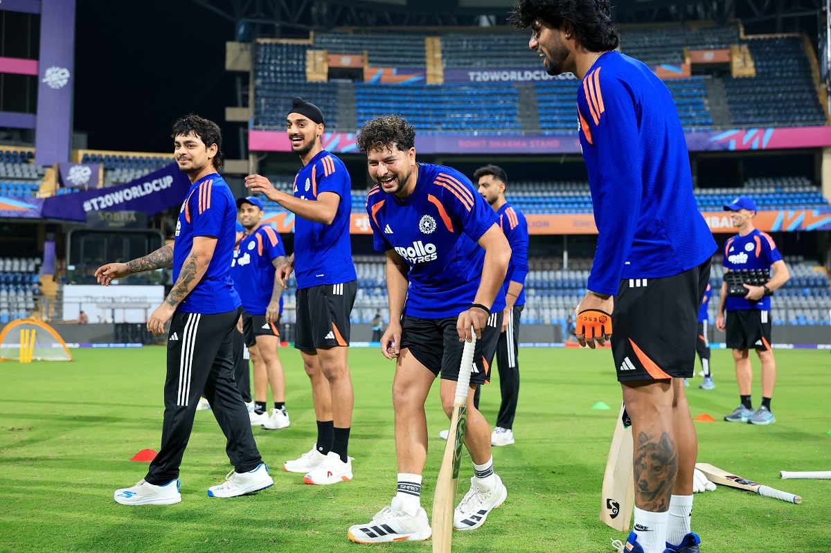 Rain Delay & Drama: India's Fight in T20 Women's Semi-Final vs Australia